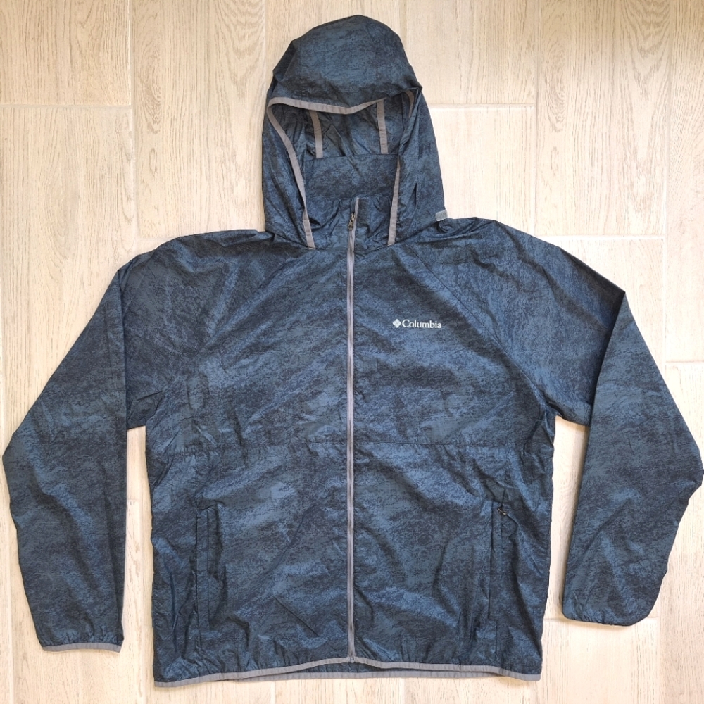 Columbia men's lightweight grey hooded windbreaker rain jacket- size XL
